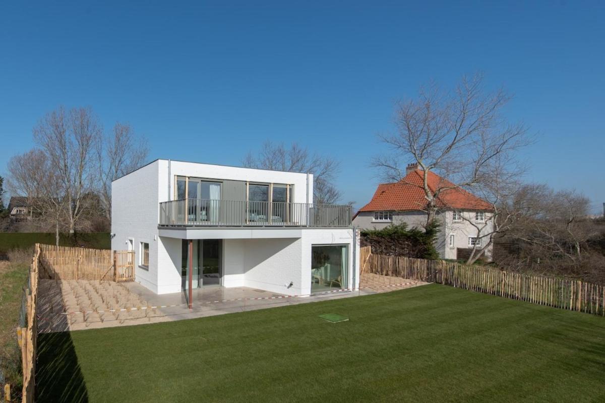 Villa Petit Mouche - Recently Renovated Villa Close To Beach Koksijde Bagian luar foto